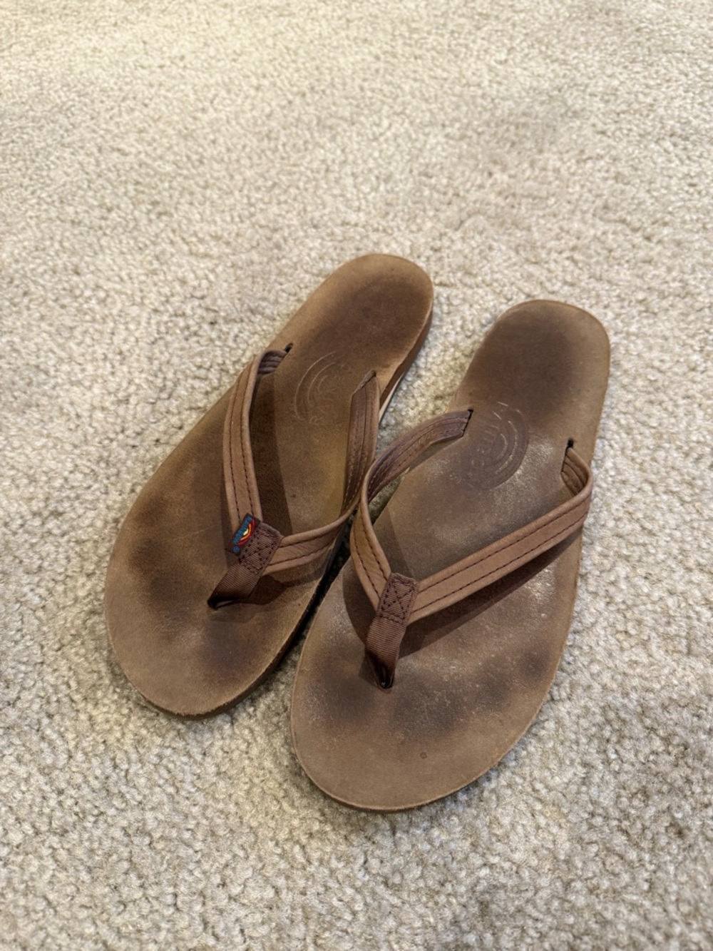 Women’s Rainbow Brown Leather Flip Flop Sandals size Large 7.5-8.5